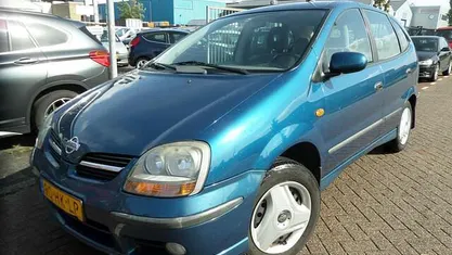 Occasion Nissan Almera Tino 114 PK (83 kW) 2001 Blauw MPV