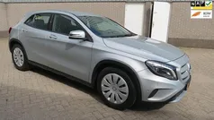 Grijs, metallic lak Gebruikt 2014 Mercedes GLA200 Ambition SUV | € 15.750 (Eerlijke prijs)