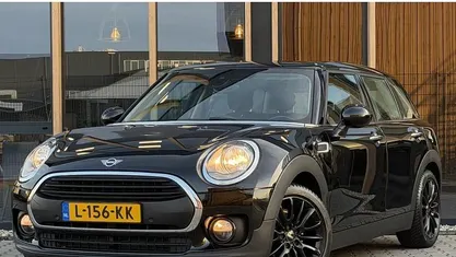 Zwart Occasion 2018 Mini One Clubman Salt Stationwagen | € 8.945 (Eerlijke prijs)