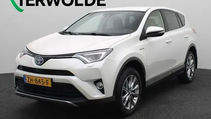 Wit Gebruikt 2017 Toyota RAV4 Hybrid Business Edition SUV | € 25.445 (Eerlijke prijs)