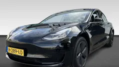 Zwart Gebruikt 2020 Tesla Model 3 Standard Range Sedan | € 18.930 (Eerlijke prijs)