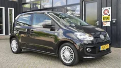 Zwart Gebruikt 2015 VW up! high up! Hatchback | € 7.089 (Eerlijke prijs)