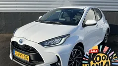 Gebruikt 2023 Toyota Yaris Hybrid Hatchback | € 23.400 (Eerlijke prijs)