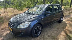 Grijs Gebruikt 2007 Kia Ceed 2 Hatchback | € 2.650 (Eerlijke prijs)