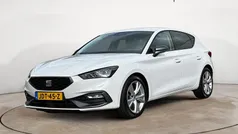 Wit Gebruikt 2022 Seat Leon FR Hatchback | € 22.285 (Super prijs)