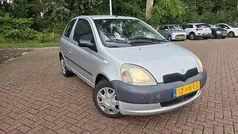 Gebruikt 2001 Toyota Yaris Terra Hatchback | € 899 (Goede deal)