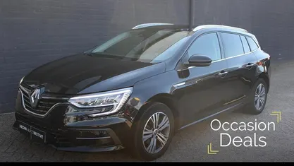 Noir étoilé Gebruikt 2022 Renault Mégane GrandTour Intens Stationwagen | € 18.340 (Eerlijke prijs)