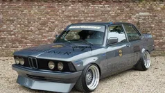 BMW 323