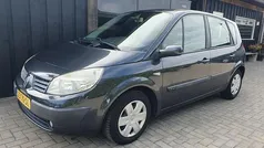 Gebruikt 2006 Renault Scénic II Dynamique MPV | € 995 (Goede deal)