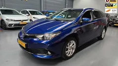 Blauw Occasion 2018 Toyota Auris Touring Sports Stationwagen | € 15.995 (Eerlijke prijs)