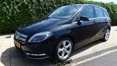 Zwart Gebruikt 2014 Mercedes B180 Ambition MPV | € 10.950 (Goede deal)