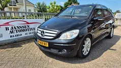 Zwart Gebruikt 2005 Mercedes B200 MPV | € 4.750 (Eerlijke prijs)