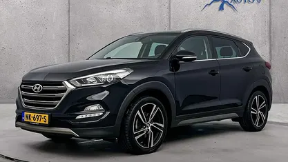 Zwart Gebruikt 2017 Hyundai Tucson Comfort SUV | € 16.650 (Eerlijke prijs)