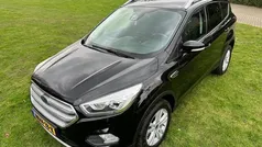 Zwart Gebruikt 2018 Ford Kuga Titanium SUV | € 15.950 (Eerlijke prijs)