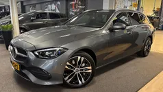 Grijs Gebruikt 2023 Mercedes C300 Luxury Stationwagen | € 36.950 (Eerlijke prijs)