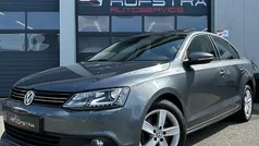 Grijs Gebruikt 2013 VW Jetta Highline Sedan | € 9.945 (Eerlijke prijs)