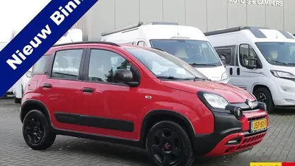 Occasion Fiat Panda Cross Cross 69 PK (50 kW) 2019 Rood Hatchback