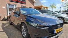 Zwart Gebruikt 2021 Mazda 3 Comfort Hatchback | € 20.750 (Eerlijke prijs)