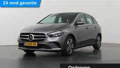 Grijs Gebruikt 2022 Mercedes B250e Luxury MPV | € 30.850 (Eerlijke prijs)
