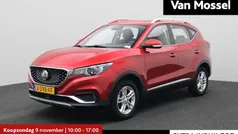 Rood Gebruikt 2020 MG ZS Comfort Sedan | € 12.945 (Eerlijke prijs)