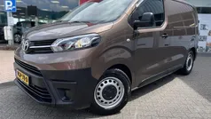 Gebruikt 2020 Toyota Proace Comfort Van | € 11.595 (Eerlijke prijs)