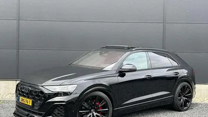 Occasion 2024 Audi Q8 Competition SUV | € 99.950 (Eerlijke prijs)
