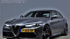 Grijs, metallic lak Gebruikt 2017 Alfa Romeo Giulia Quadrifoglio Sedan | € 51.995 (Eerlijke prijs)