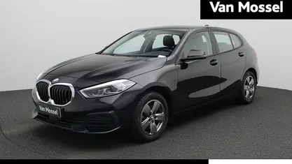Zwart Gebruikt 2021 BMW 116 Executive Hatchback | € 19.900 (Eerlijke prijs)