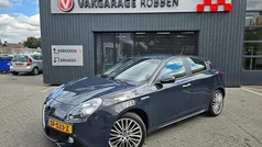 Grijs Gebruikt 2017 Alfa Romeo Giulietta Hatchback | € 15.950 (Eerlijke prijs)
