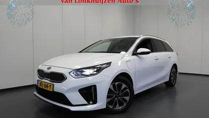 Wit Gebruikt 2021 Kia Ceed Hatchback | € 21.340 (Goede deal)