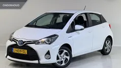 Wit Gebruikt 2016 Toyota Yaris Hybrid Hatchback | € 12.945 (Eerlijke prijs)