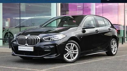 Gebruikt 2021 BMW 118 Executive Hatchback | € 25.750 (Eerlijke prijs)