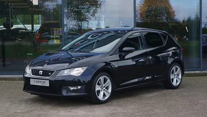 Occasion Seat Leon CONNECT 150 PK (110 kW) 2016 Zwart Hatchback