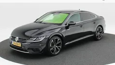 Zwart Gebruikt 2018 VW Arteon R-line Hatchback | € 23.850 (Eerlijke prijs)