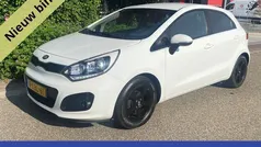 Wit Gebruikt 2013 Kia Rio Hatchback | € 5.699 (Eerlijke prijs)
