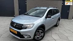Grijs Gebruikt 2020 Dacia Logan MCV Stepway Stationwagen | € 9.995 (Eerlijke prijs)