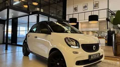 Wit Gebruikt 2017 Smart ForFour Hatchback | € 6.995 (Eerlijke prijs)