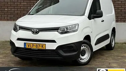 Gebruikt 2021 Toyota Proace City City MPV | € 9.995 (Eerlijke prijs)