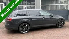 Grijs Gebruikt 2021 VW Passat Business Stationwagen | € 20.950 (Eerlijke prijs)