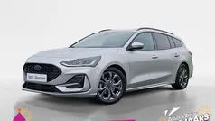 Moondust silver Gebruikt 2024 Ford Focus ST-Line X Stationwagen | € 25.795 (Eerlijke prijs)