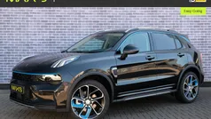 Zwart Gebruikt 2022 Lynk & Co 01 SUV | € 26.394 (Eerlijke prijs)