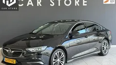 Zwart, metallic lak Gebruikt 2019 Opel Insignia Executive Hatchback | € 14.500 (Eerlijke prijs)