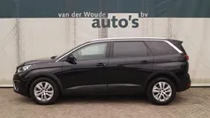 Zwart Gebruikt 2020 Peugeot 5008 MPV | € 17.400 (Goede deal)