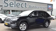 Zwart Gebruikt 2020 Toyota RAV4 Style SUV | € 30.750 (Goede deal)