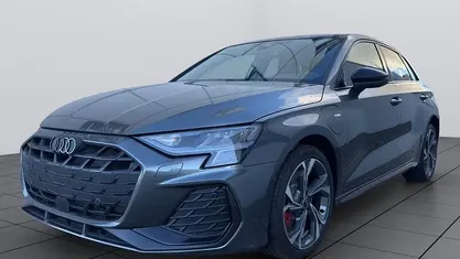 Grijs Nieuw 2025 Audi A3 Sportback e-tron S-Line Hatchback | € 44.750 (Eerlijke prijs)