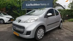 Grijs Gebruikt 2009 Peugeot 107 Hatchback | € 3.250 (Eerlijke prijs)