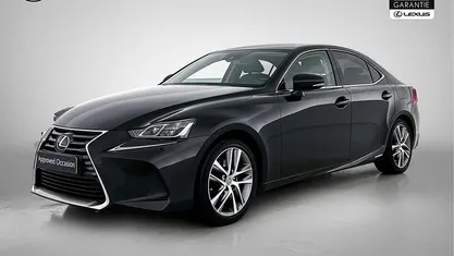 Zwart Gebruikt 2019 Lexus IS300h Business Edition Sedan | € 24.950 (Iets duurder)