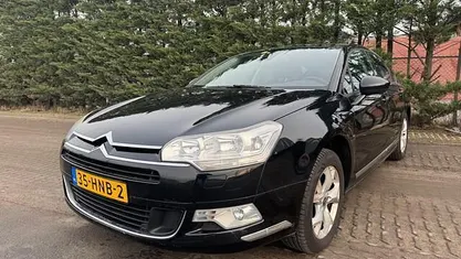 Zwart Occasion 2009 Citroën C5 Business Class Sedan | € 3.000 (Goede deal)