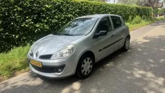 Grijs Gebruikt 2008 Renault Clio II Hatchback | € 1.350 (Super prijs)