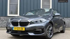 Grijs Occasion 2021 BMW 120 Executive Hatchback | € 25.950 (Eerlijke prijs)